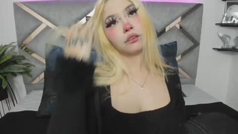 Snapshot of keidy_rose chatting on 4, 10, 2025 Keidy Monday to Saturday from 200 pm to 810pm UTC-5 Colombia Time online show from 4, 10, 2025