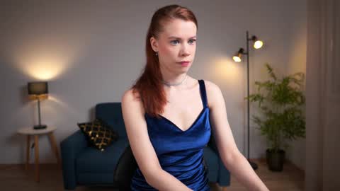 Snapshot of keira_knight chatting on 12, 3, 2025 keira_knight online show from 12, 3, 2025