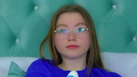 Keira online show from 6, 3, 2025