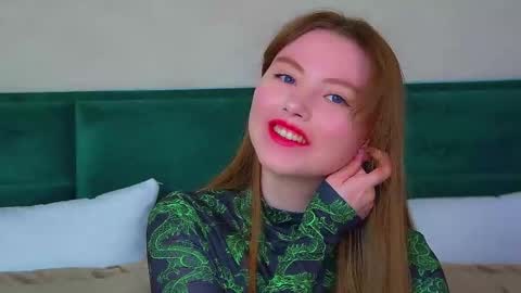 Keira online show from 15, 9, 2025