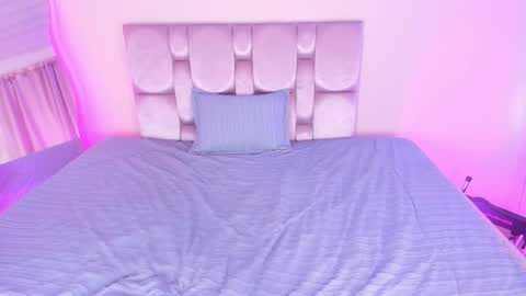 Snapshot of keisy_2 chatting on 18, 9, 2025 Keisy online show from 18, 9, 2025