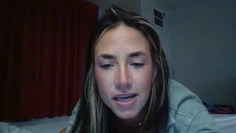 kekes2015 online show from 23, 10, 2025