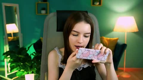 Snapshot of kelliebanshe chatting on 2, 4, 2026 kelliebanshe online show from 2, 4, 2026