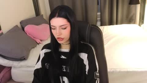 Snapshot of kelly__bunny chatting on 16, 5, 2026 Kelly online show from 16, 5, 2026