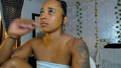 kelly__thomson online show from 13, 1, 2026