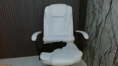 KEY online show from 18, 9, 2025