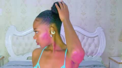 Snapshot of kelly_swift chatting on 28, 6, 2026 kelly_swift online show from 28, 6, 2026