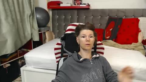 kelly online show from 16, 5, 2026