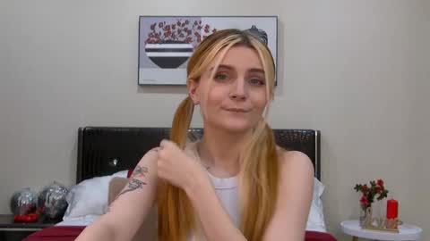 Kelly Stoneys online show from 26, 1, 2025