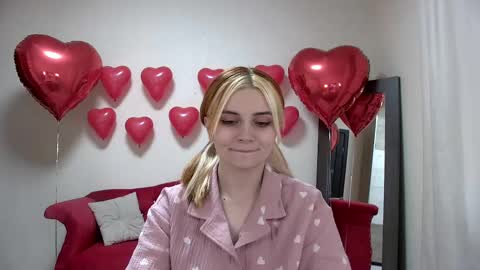 Kelly Stoneys online show from 10, 2, 2025