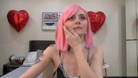 Kelly Stoneys online show from 2, 3, 2025