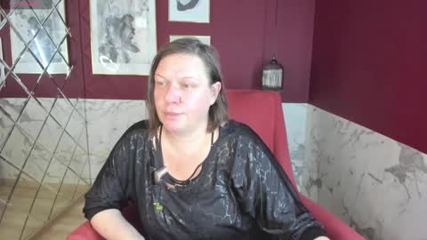 Kelly online show from 9, 3, 2025