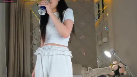 Snapshot of kellyy_bern chatting on 16, 3, 2026 kellyy_bern online show from 16, 3, 2026