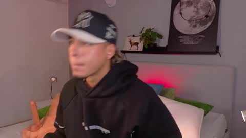   online show from 28, 3, 2026