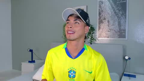   online show from 13, 4, 2026