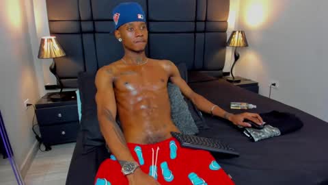 Snapshot of ken_smith01 chatting on 16, 2, 2025 Ken Smith online show from 16, 2, 2025