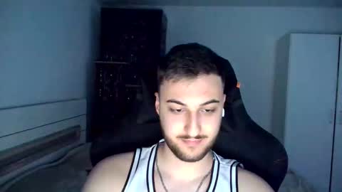 Snapshot of kenan_10 chatting on 10, 5, 2026 kenan online show from 10, 5, 2026