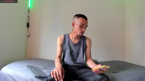 Snapshot of kenan_2601 chatting on 21, 4, 2026 kenan 2601 online show from 21, 4, 2026