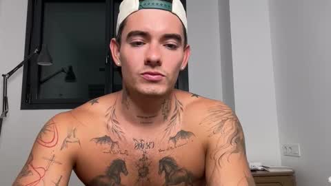 Snapshot of kenboyea_ chatting on 29, 9, 2025 luis carlos esteban online show from 29, 9, 2025