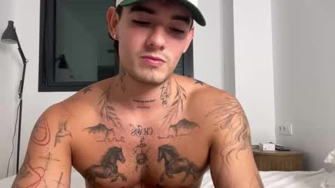 Snapshot of kenboyea_ chatting on 6, 10, 2025 luis carlos esteban online show from 6, 10, 2025