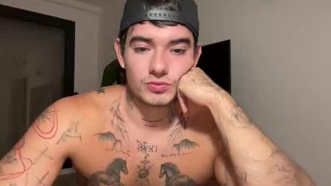 Snapshot of kenboyea_ chatting on 27, 10, 2025 luis carlos esteban online show from 27, 10, 2025