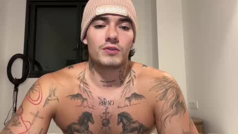 Snapshot of kenboyea_ chatting on 2, 11, 2025 luis carlos esteban online show from 2, 11, 2025