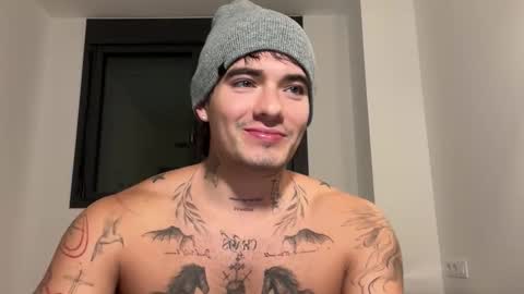 Snapshot of kenboyea_ chatting on 9, 11, 2025 luis carlos esteban online show from 9, 11, 2025