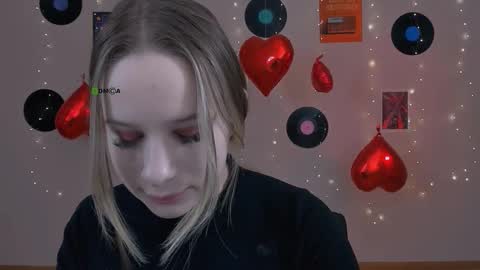 Snapshot of kendal_blow chatting on 13, 2, 2026 Sweet Kendal online show from 13, 2, 2026