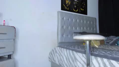 Kendall online show from 9, 10, 2025