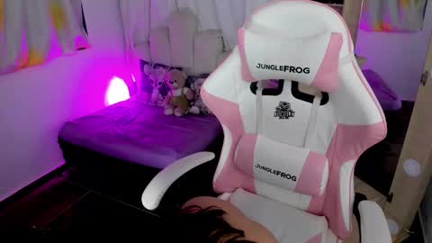 Snapshot of kendall_houle_ chatting on 10, 1, 2026 KendallHoule online show from 10, 1, 2026