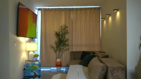 Snapshot of kendall_ruiiz chatting on 12, 4, 2026 Andrea online show from 12, 4, 2026