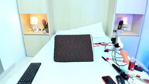 Snapshot of kendallrosse1 chatting on 27, 12, 2024 Kendal online show from 27, 12, 2024