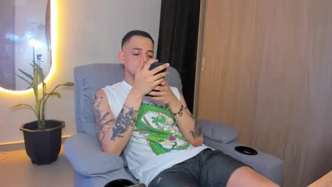 kendel_dimitri online show from 18, 2, 2025