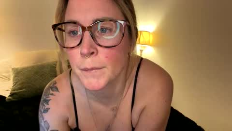 Snapshot of kendra34dd chatting on 8, 3, 2026 kendra34dd online show from 8, 3, 2026