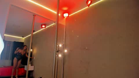 Kendra London online show from 14, 11, 2025