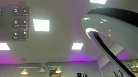 Kendra London online show from 8, 4, 2026