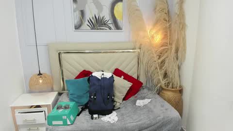 Snapshot of kendra_milf1 chatting on 14, 1, 2025 kendra_milf1 online show from 14, 1, 2025