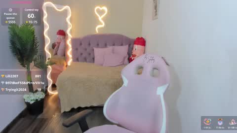 Snapshot of kendra_tay chatting on 5, 3, 2025 kendra online show from 5, 3, 2025