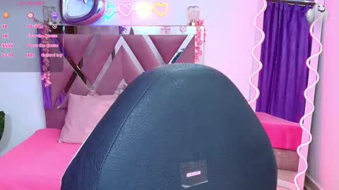 Snapshot of kendra_tay chatting on 9, 11, 2025 kendra online show from 9, 11, 2025