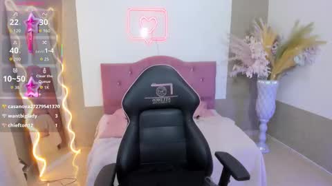 Snapshot of kendra_tay chatting on 16, 12, 2025 kendra online show from 16, 12, 2025