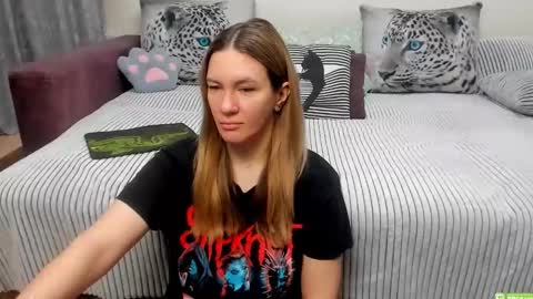 Kendra online show from 4, 2, 2026