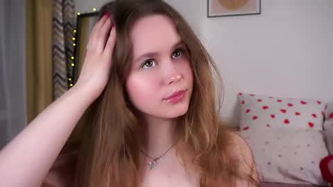 Snapshot of kendraedger chatting on 10, 4, 2026 Kira online show from 10, 4, 2026