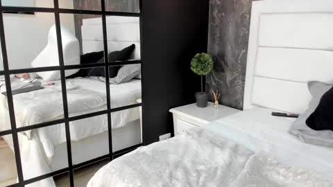 Snapshot of kendraleroy chatting on 28, 2, 2025 KENDRA online show from 28, 2, 2025