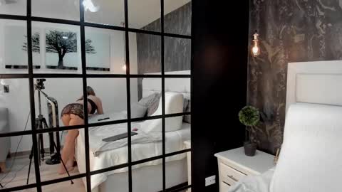 Snapshot of kendraleroy chatting on 12, 3, 2025 KENDRA online show from 12, 3, 2025