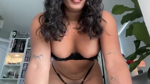 Snapshot of kendrasmithts chatting on 27, 4, 2026 Hi Im kendra- onlyfans. isab2896 online show from 27, 4, 2026