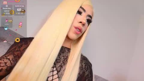 Snapshot of kenia_fox1 chatting on 30, 10, 2025 kenia_fox1 online show from 30, 10, 2025