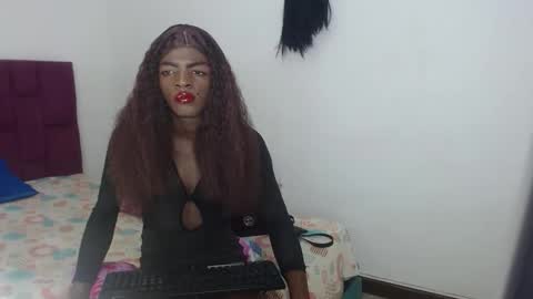 kenia_nihiara online show from 7, 6, 2026