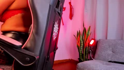 kenia_thompsom01 online show from 13, 3, 2026