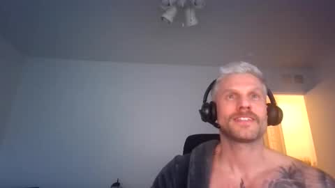 Snapshot of kenmackelwood chatting on 28, 4, 2026 kenmackelwood online show from 28, 4, 2026