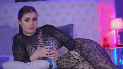 Snapshot of kenndramoon chatting on 16, 12, 2025 Kendra online show from 16, 12, 2025